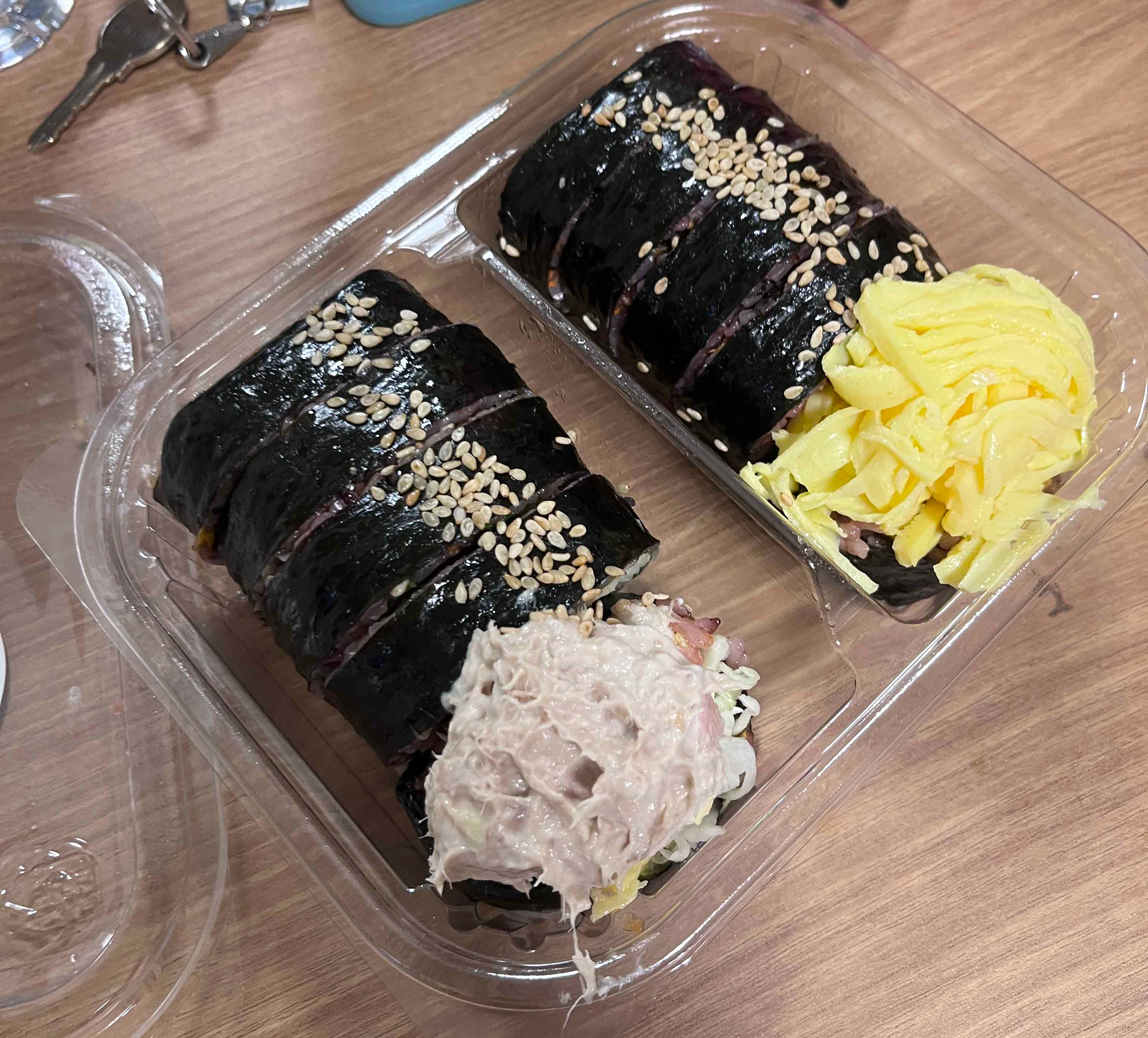 Egg + Tuna Gimbap (봄날반 + 참치반)₩ 6,000